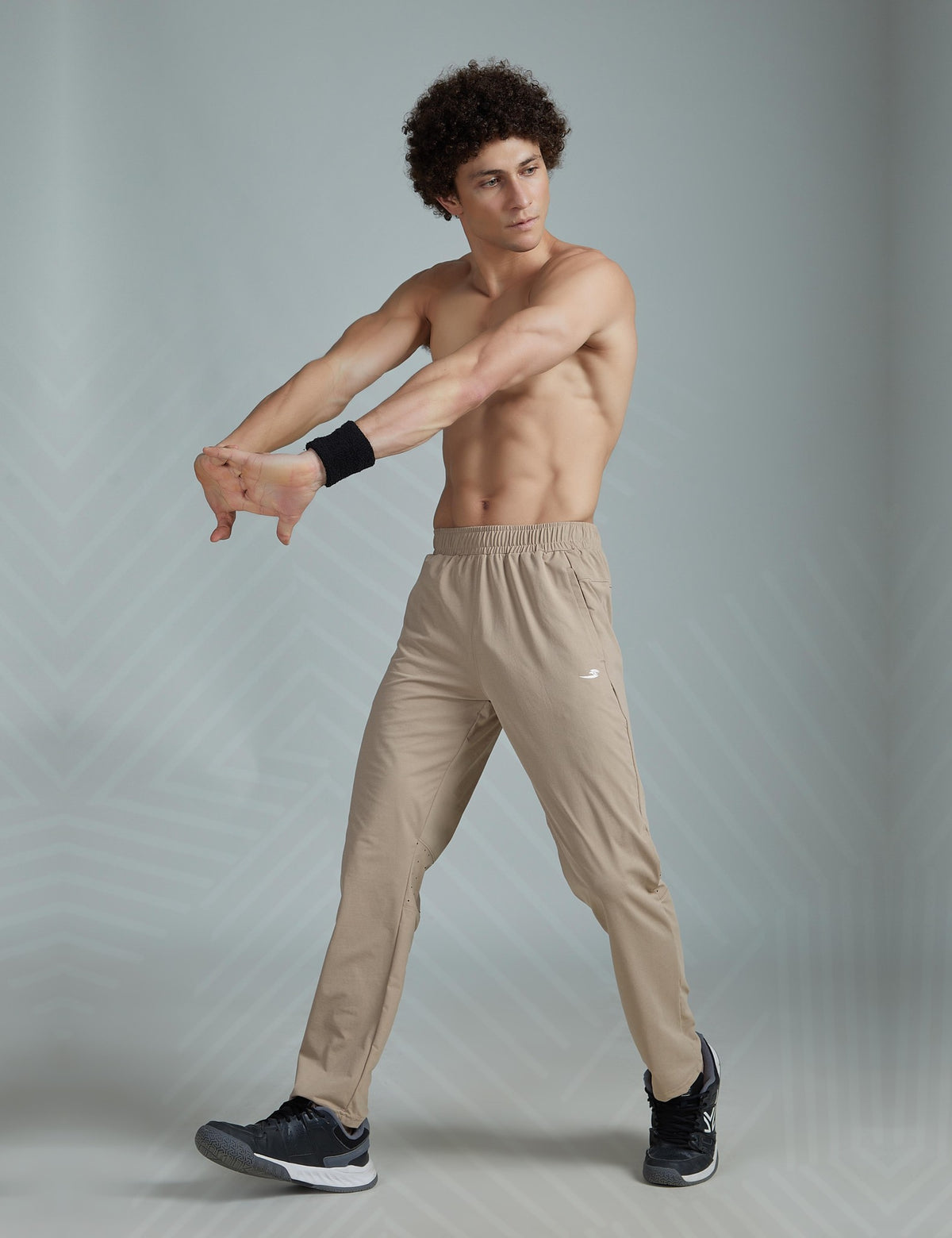 Cloud-Cot Active Track Pant Beige – full look