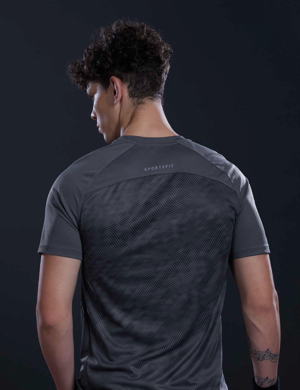 Sportzfit Men's Dot-Mesh Raglan Tee in Charcoal Grey – back view