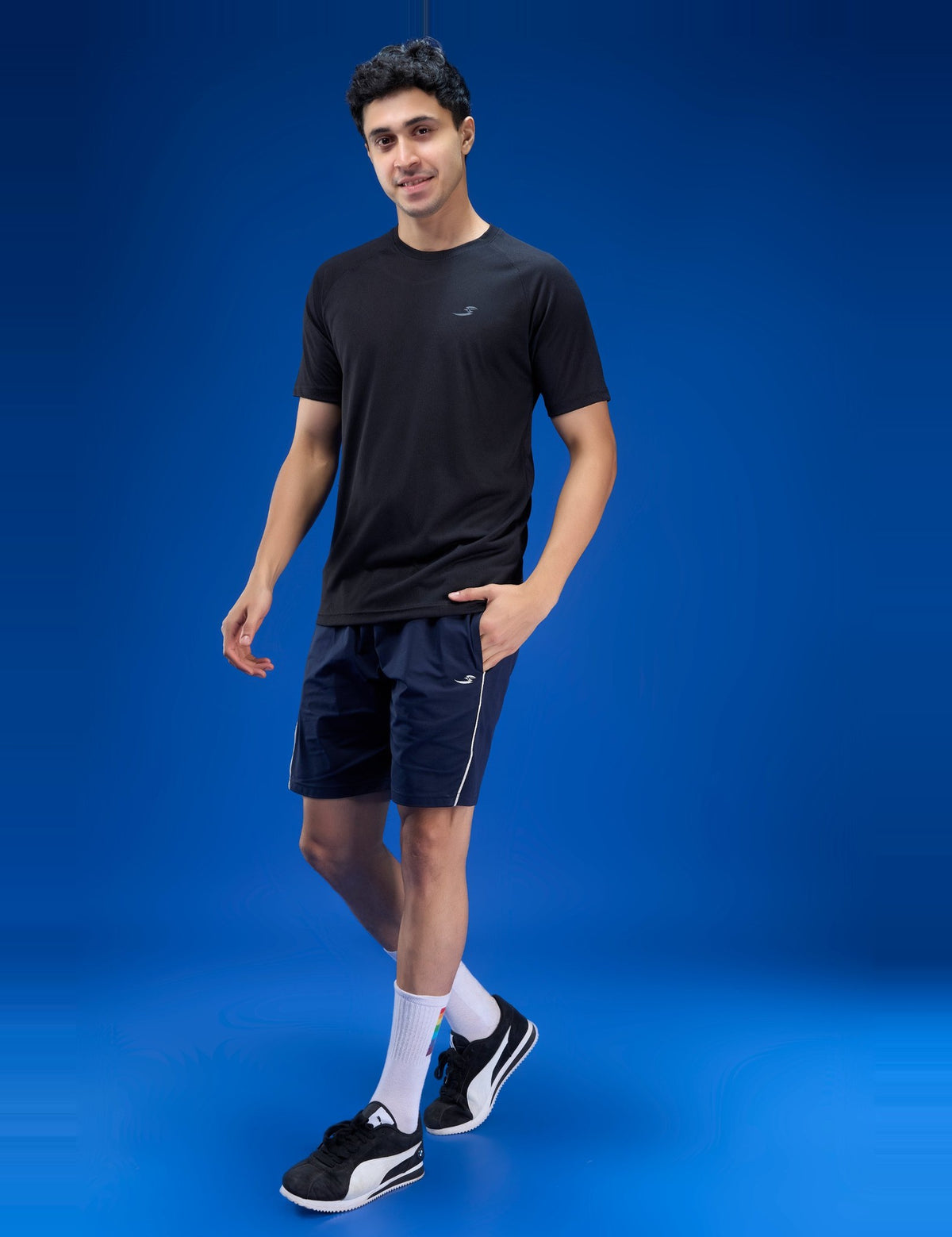 Sportzfit Men's Geo-Mesh Tee in Black – full-length walking