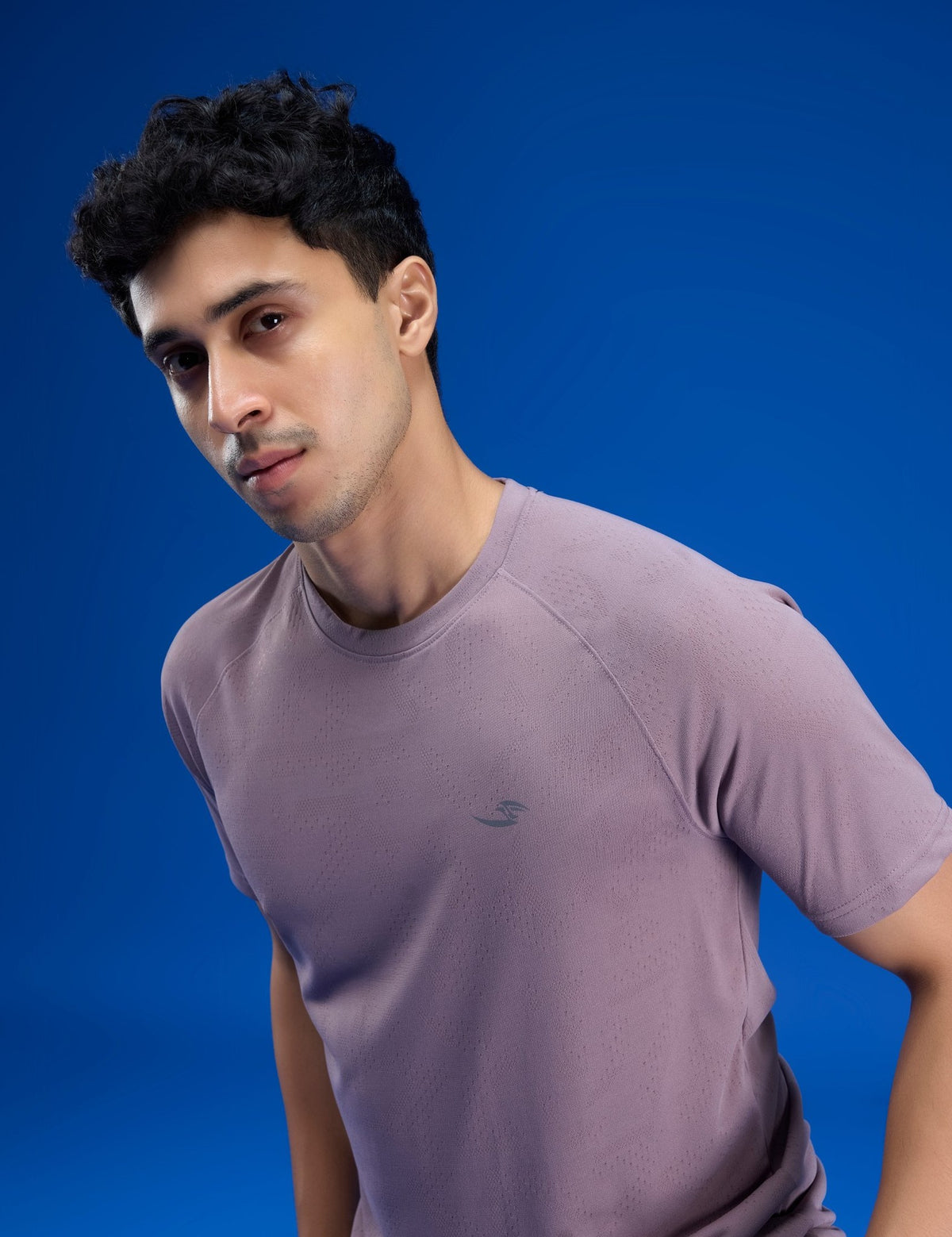 Sportzfit Men's Geo-Mesh Tee in Mauve – close-up